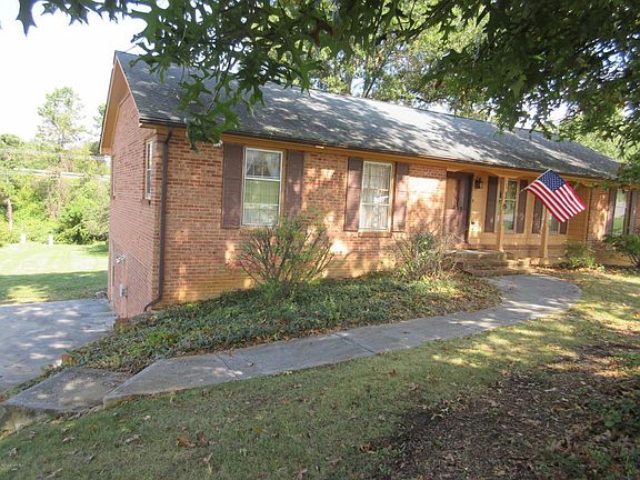 3rd image of 225 Briarwood Dr