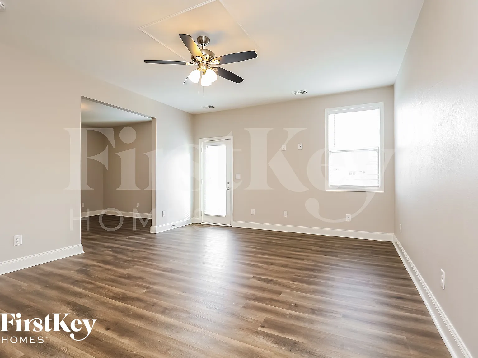4 bed, 2.5 bath, 2183 sqft, $2,335 — Photo 3