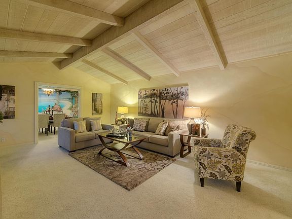 4th image of 13172 Via Arriba Dr