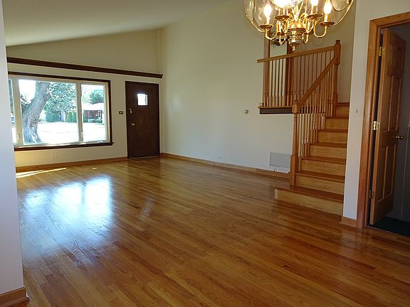 4th image of 10600 S Lavergne Ave