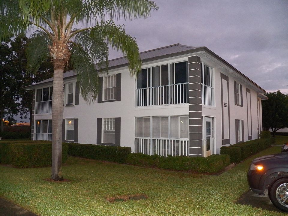Ground floor, corner unit, close to parking