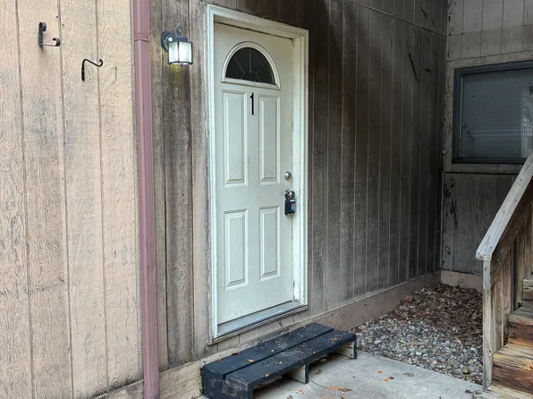 905 Tyler St, Walkerton, IN