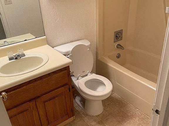 5th image of 202-11120 N Stratford Dr #202