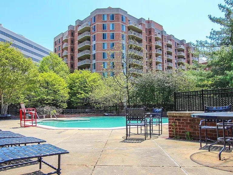 7500 Woodmont Ave #217 — Photo 21
