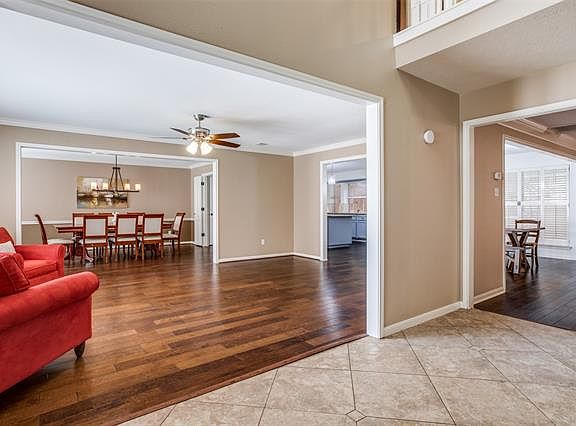 3rd image of 5805 Indian Hills Dr