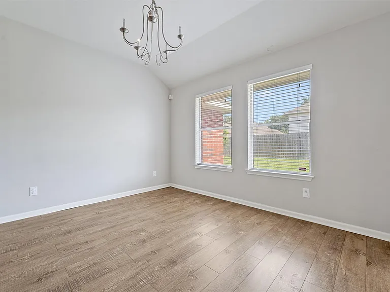 2614 Royal Thistle Dr — Photo 5