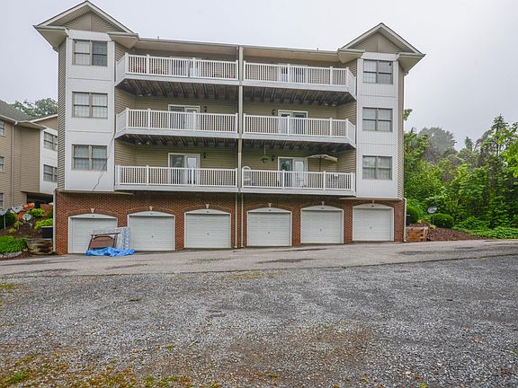 2nd image of 100 Gables Pl #203