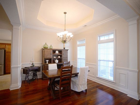 5th image of 609 Huntwood Ln