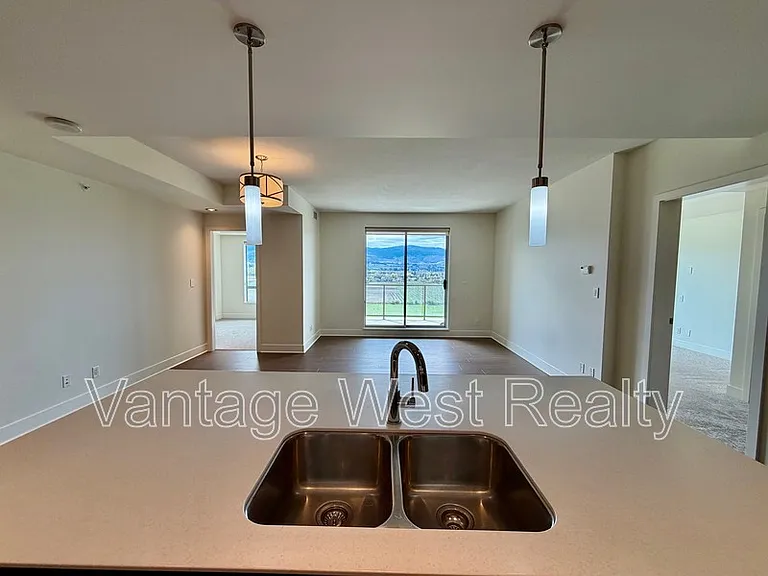 2040 Springfield Rd #802 — Photo 8