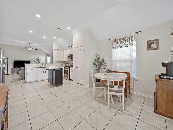 5th image of 20334 Highfield Park Drive