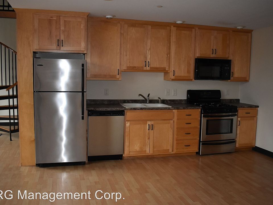 2nd image of 6 S 4th St APT 1