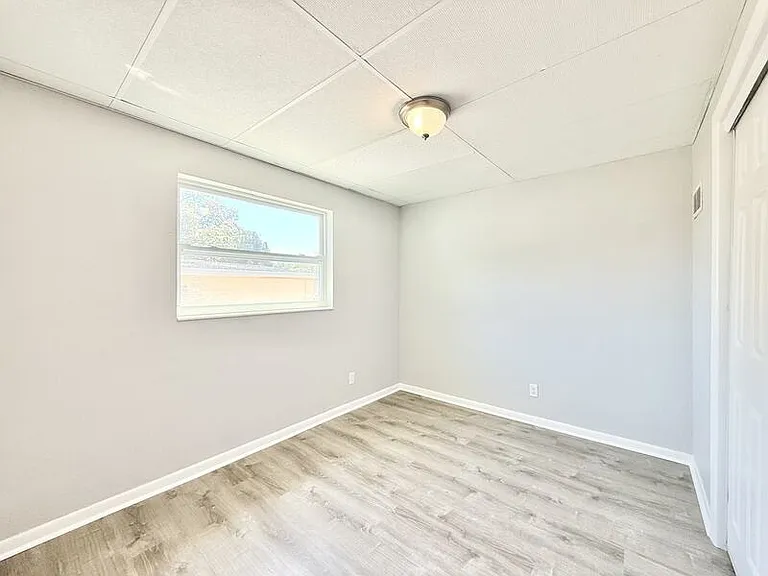 617 Pent St — Photo 23