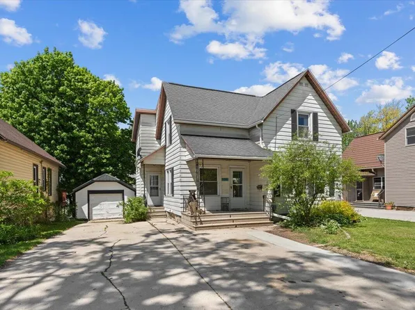 132 Fairview DRIVE, Plymouth, WI 53073