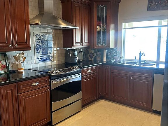 4th image of 5030 SW 149th Pl