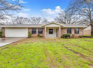 109 N Jarvis Ln, Azle, TX 76020