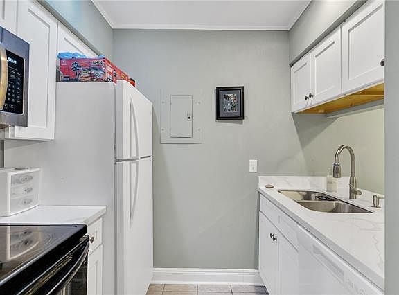 3rd image of 4101 Hessmer Ave APT 109