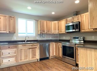 511 W Cloudy St, Kent, WA 98032