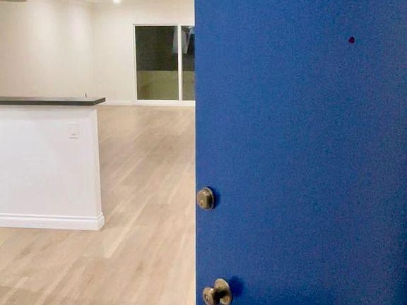 4th image of 1550 S Centinela Ave #210