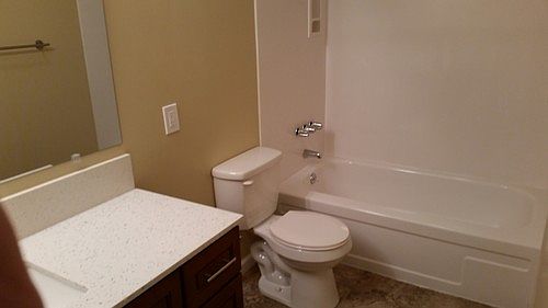 5th image of 25190 Cypress Ave APT 212