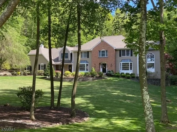 24 Old Farmstead Rd, Chester Twp., NJ 07930