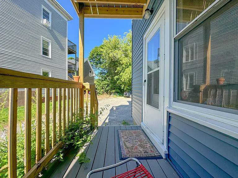 329 Preble St #1 — Photo 5