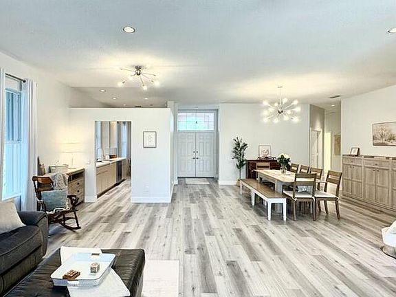 4th image of 5018 SE Heartleaf Terrace