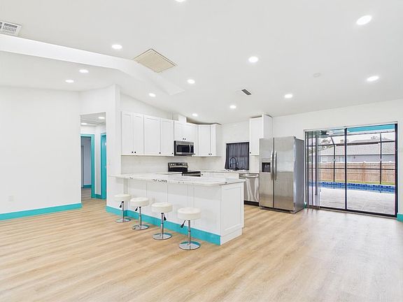 5th image of 20167 HOLLAND AVENUE