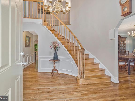 4th image of 3036 Brownstone Ct