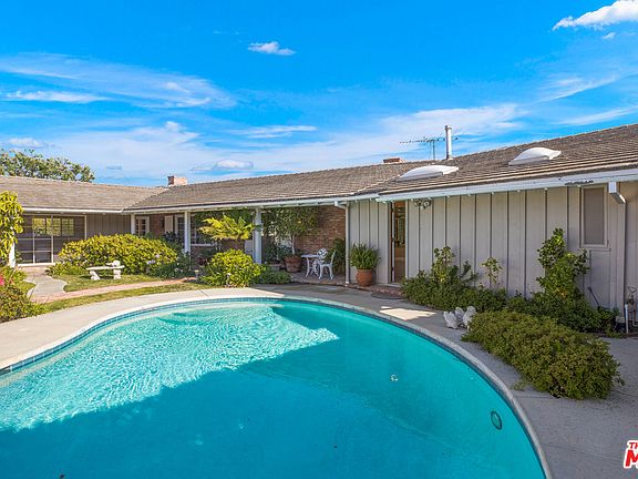 5th image of 1051 Palisair Pl