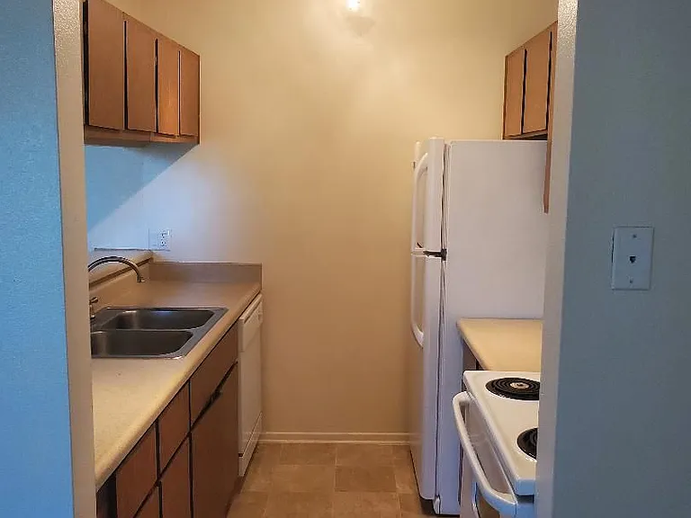 Sand Pebble Community *Renovated Units — Photo 103
