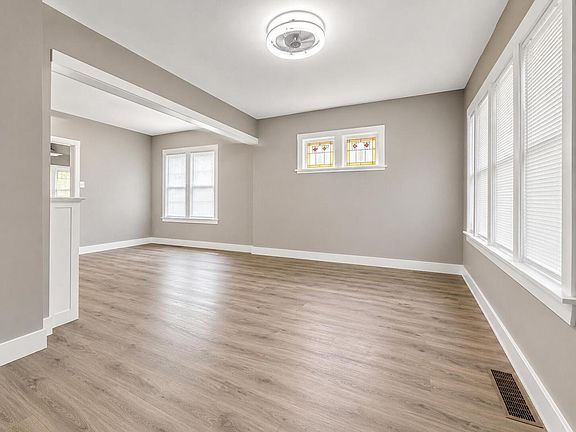 2nd image of 5330 N 36th STREET