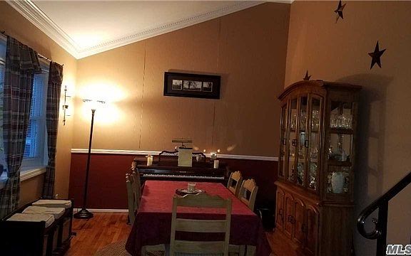 4th image of 187 Bayview Ave
