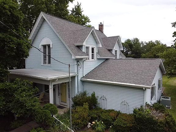 5th image of 710 Marion St
