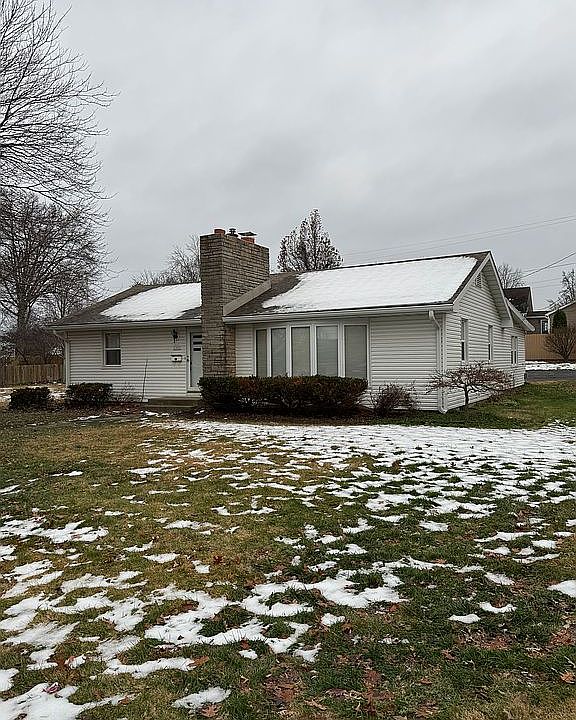 1st image of 702 Pershing Dr