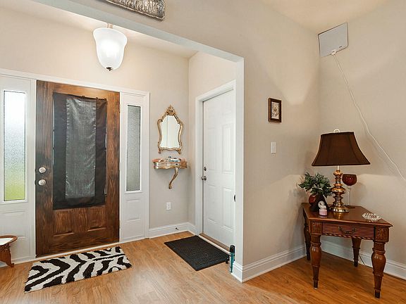 5th image of 14013 Waterford Cir