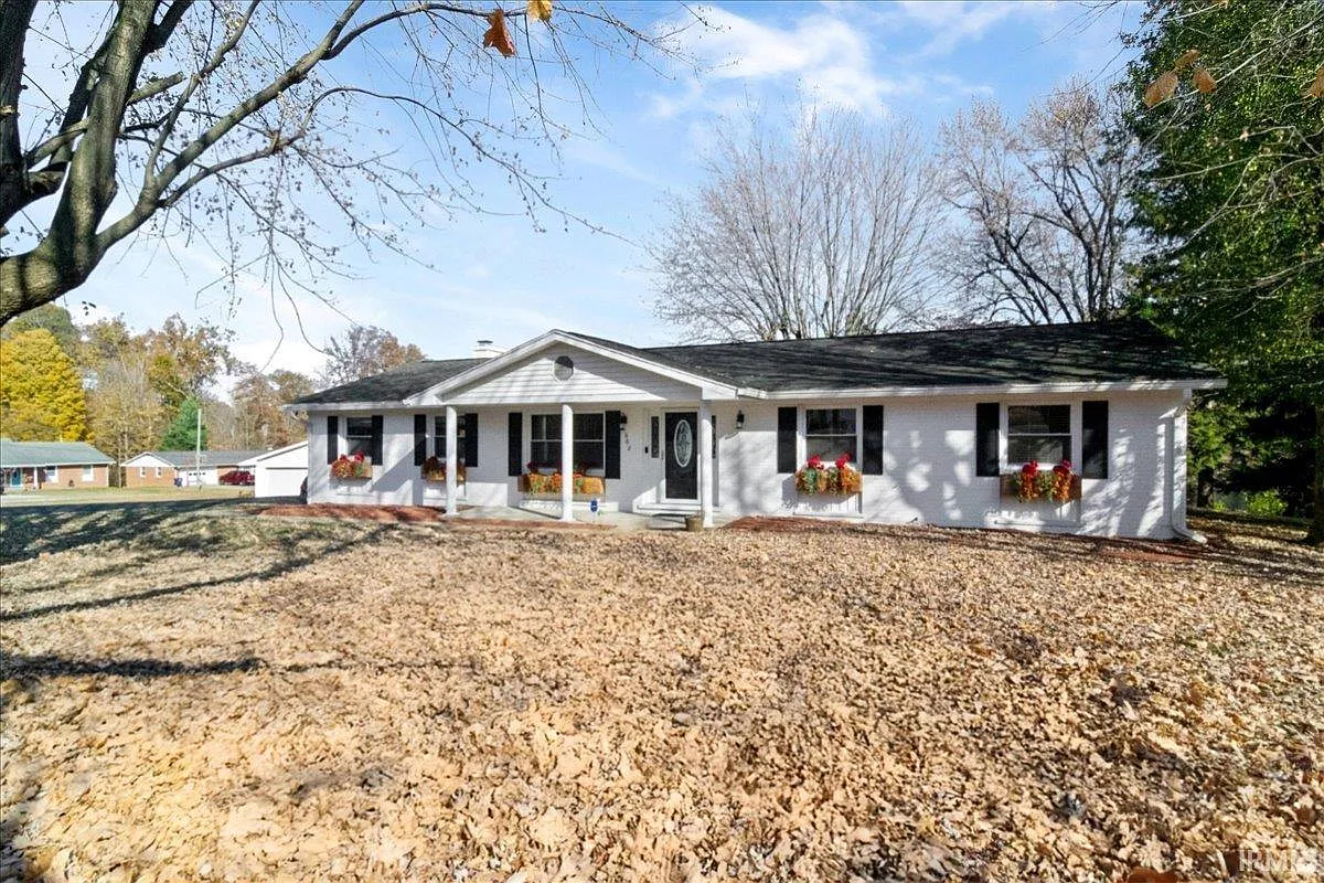 602 Johnson Ave photo 1