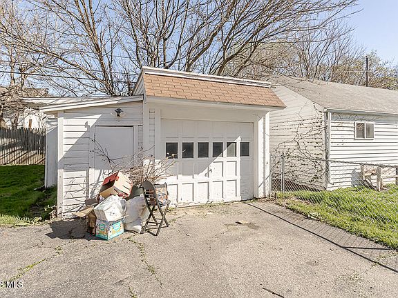 5th image of 2340 Beaufort Ave