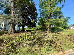 208 Church St NW, Decatur, AL 35601