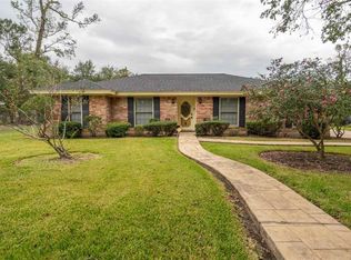 6 Somerset St, Orange, TX 77630