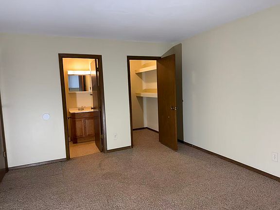 5th image of 2709 Boxwood Ln