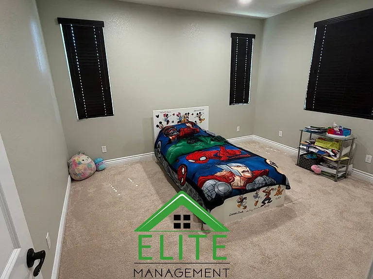 1951 Water Lily Dr — Photo 13