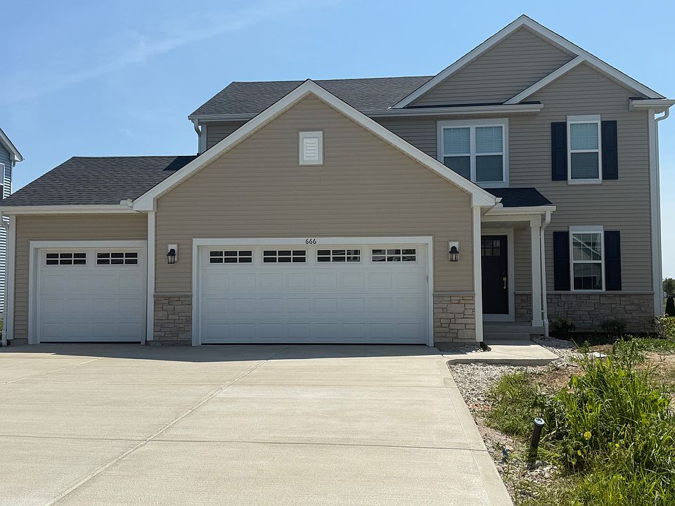 1st image of 666 E Bluff Cir