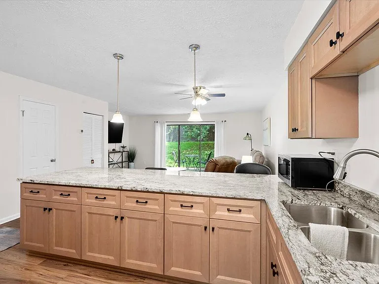771 Spring Meadows Dr — Photo 9