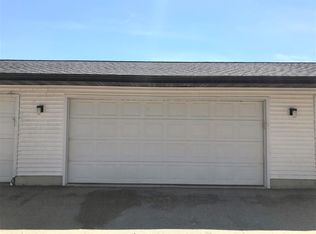 2373 Chalet Gardens Rd #4, Madison, WI 53711