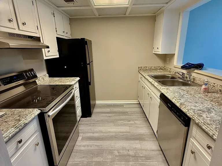 3925 Mountain View Rd #3 — Photo 11