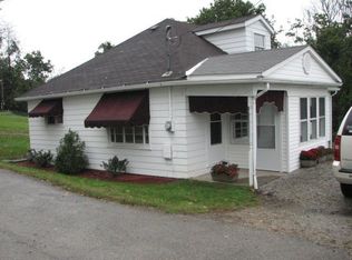 1199 4th St, Fayette City, PA