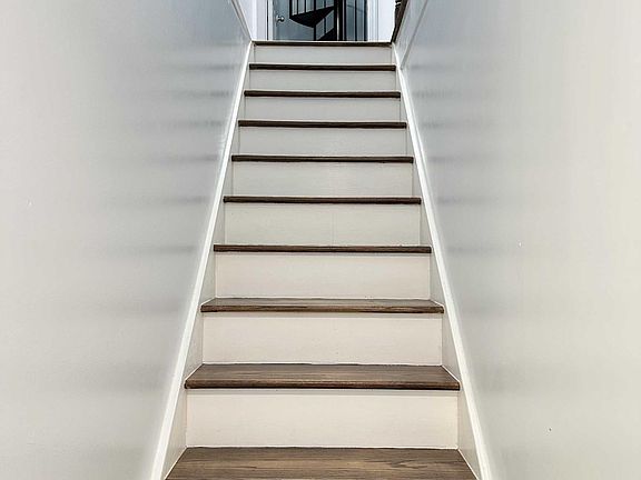 3rd image of 110 Prall Ave #2F