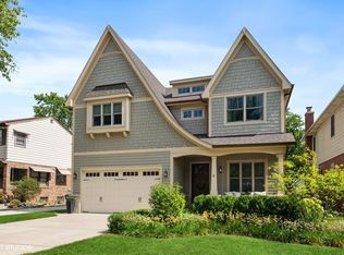 243 N Walnut St, Elmhurst, IL 60126