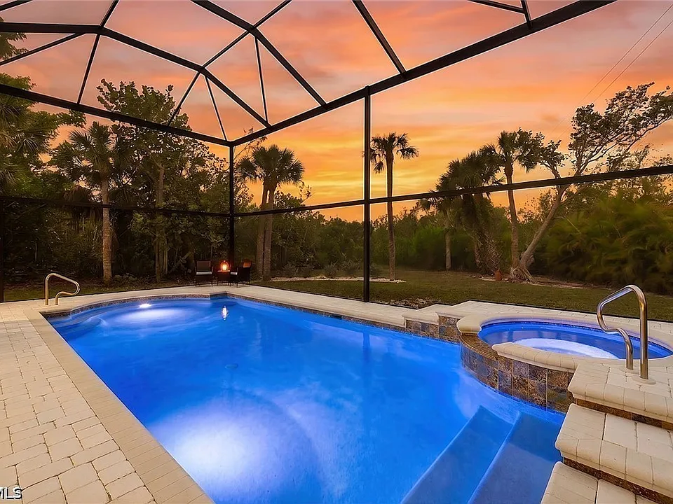 2130 Sunset Cir