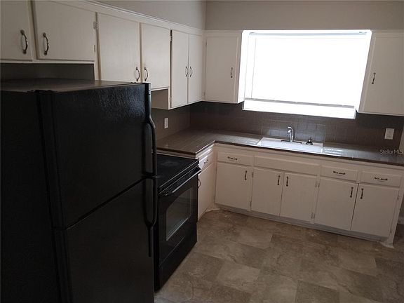 5th image of 3148 Belden St APT 3